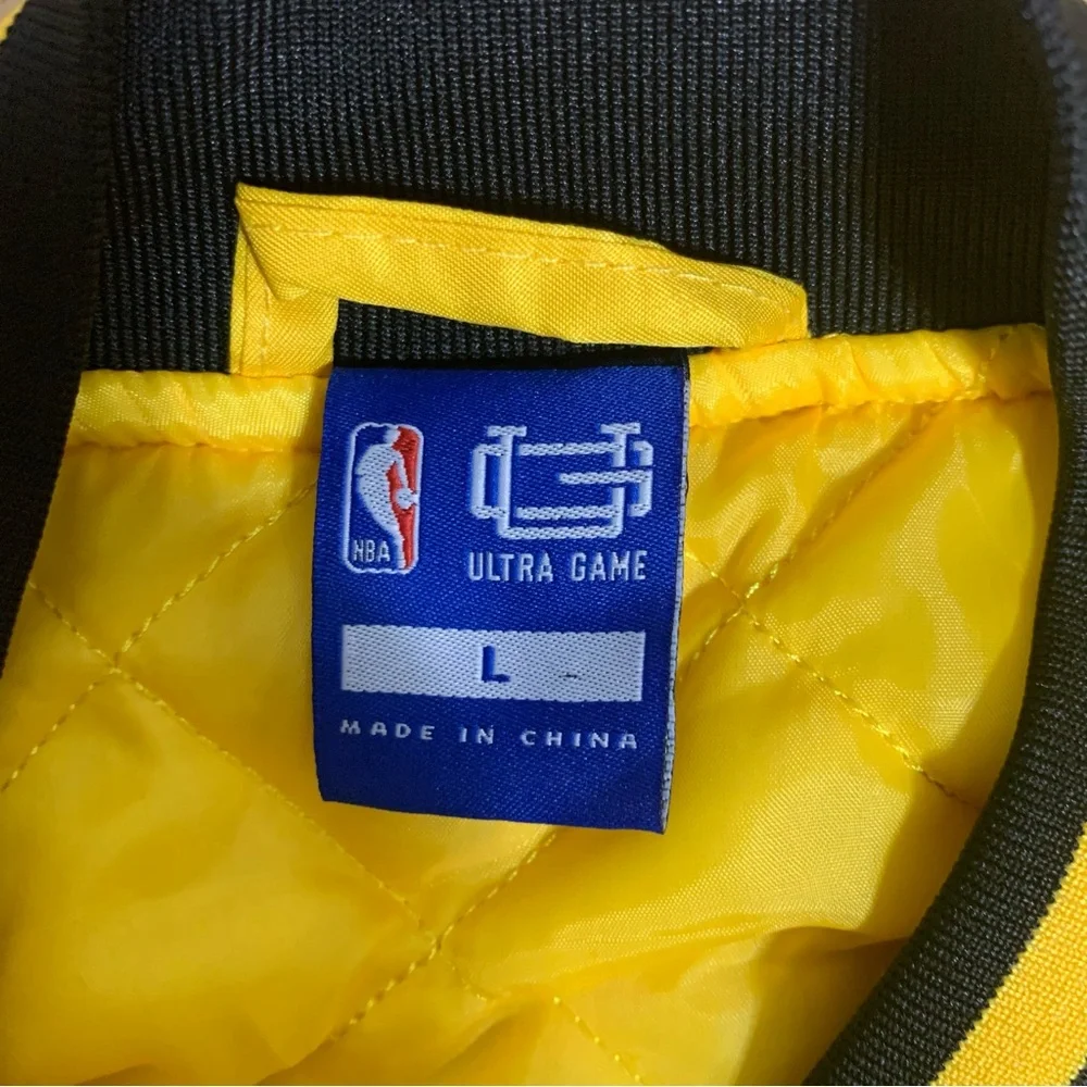 NBA Ultra Game Los‎ Angeles Lakers Logo Stitched Yellow Jacket Size Large L